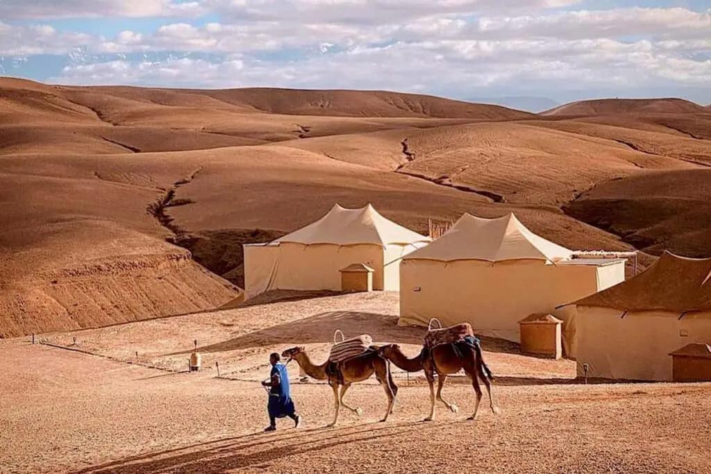 ¿ O que é melhor, Merzouga ou Agafay? Guia completo para escolher o melhor deserto em Marrocos